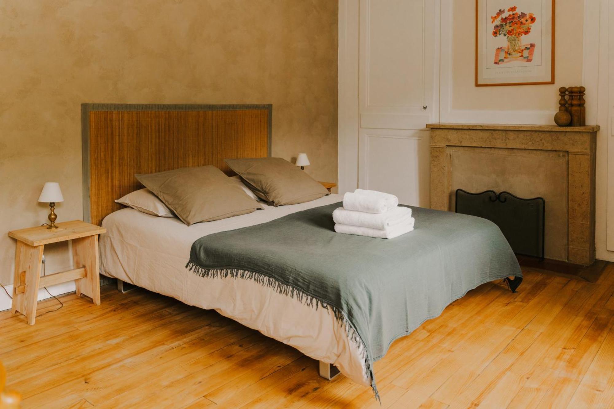 Maison D'Hotes Et Gite De Charme Avec Piscine, La Lhuiseraie Room photo